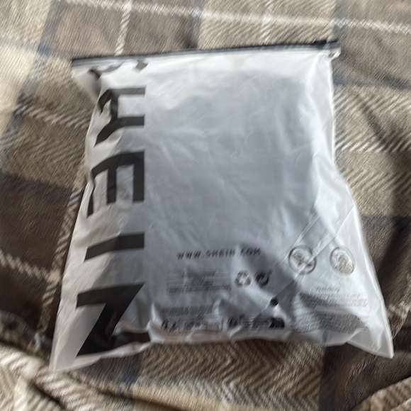 New square neck dress - Picture 8 of 8